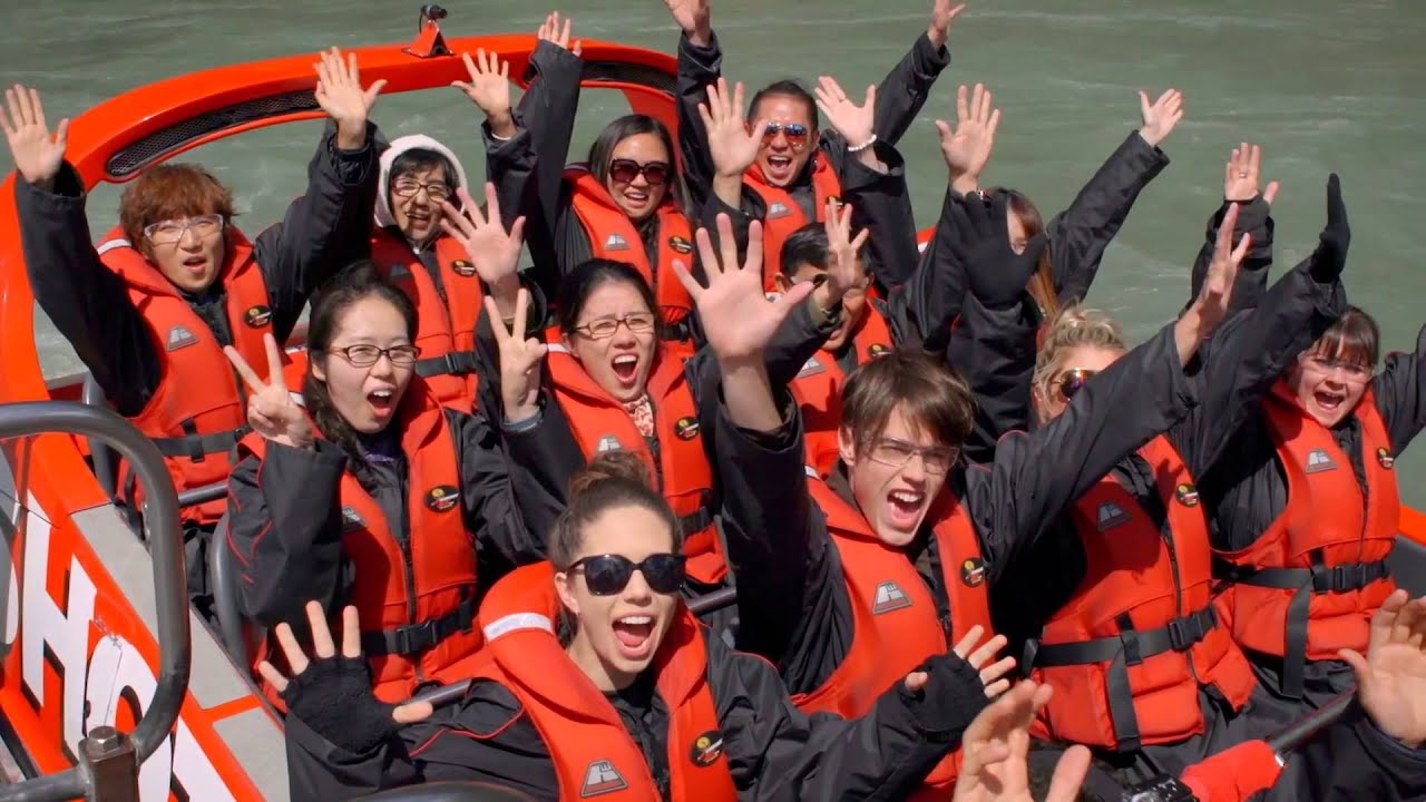 After battling it out in The Hobbit Fan Fellowship Contest, 150 of the world’s most dedicated Hobbit fans and their guests were rewarded with the ultimate prize – an epic Middle-earth adventure they’d never forget. Watch as the fantasy unfolds.