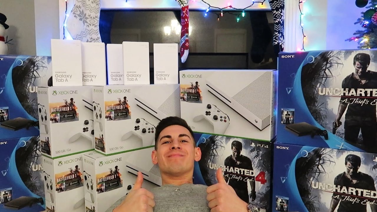 LINK TO ENTER GIVEAWAY - https://gleam.io/2Jnyo/censors-holiday-giveaway

See Gymshark’s latest releases: https://www.gymshark.com/
Subscribe if you’re new :) http://tinyurl.com/yan2bm74
Please leave a like if you enjoyed!

Watch More Shopping Sprees: 
https://www.youtube.com/playlist?list=PLNYfU5gmZtzaPUx0q-D2lkI9z3Ozhl7X1

FOLLOW ME ON SOCIAL
▶ Twitter: @FaZe_Censor
▶ Instagram: @FaZe_Censor
▶ Snapchat: @FaZe_Censor

Check out my WORKOUT videos here: http://bit.ly/FaZeCensorWorkOut
Check out my MOST POPULAR videos here: http://bit.ly/FaZeCensorMostPopular
Check out my PRANKS here: http://bit.ly/FaZeCensorPranks

Watch ALL MY VIDEOS: http://bit.ly/FaZeCensorVideos


Gymshark's Website - http://bit.ly/Gymshark_FaZeCensor
Code "CENSOR" for 5% off SCUFS http://SCUFGaming.com
Code "CENSOR" for 10% off GFUEL http://www.gfuel.com/censor

About FaZe Censor
I’m a professional gamer that enjoys working out and I do my best to inspire as many people as I can to follow their dreams.

INSANE $5,000 CHRISTMAS SHOPPING SPREE!! (GIVEAWAY)
https://www.youtube.com/watch?v=doWncGABtCY

FaZe Censor
https://www.youtube.com/CENSAT1ON
