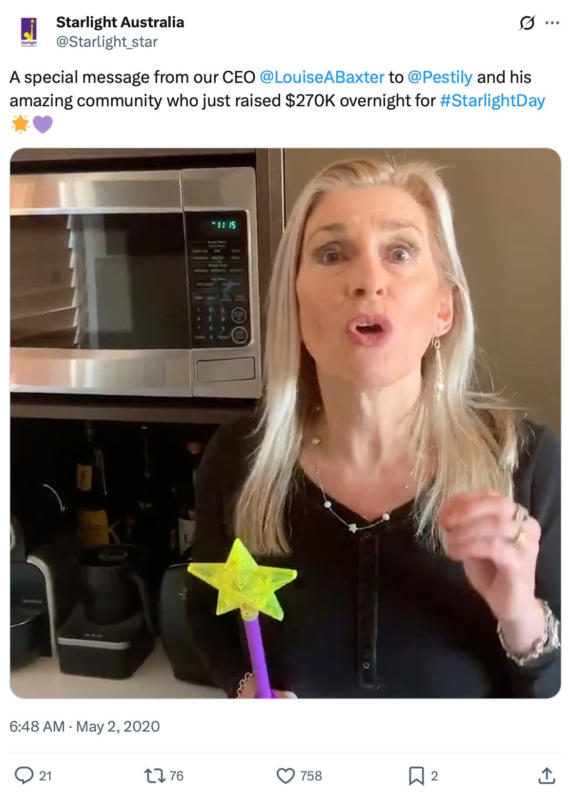 Starlight giveaway promotion on Twitter